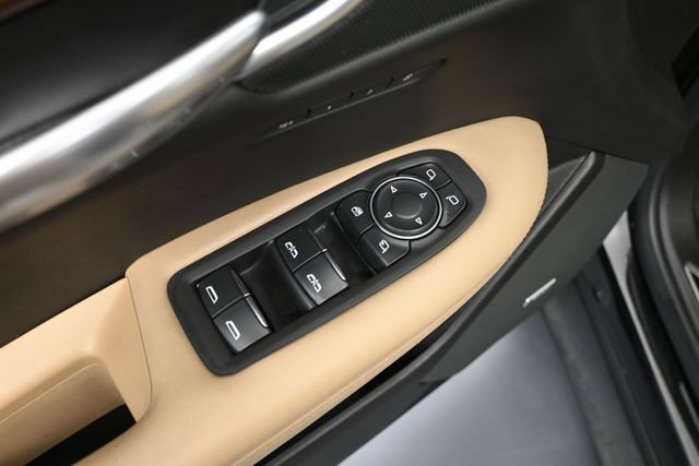 Used 2019 Cadillac XT5 Platinum AWD/4WD image 20