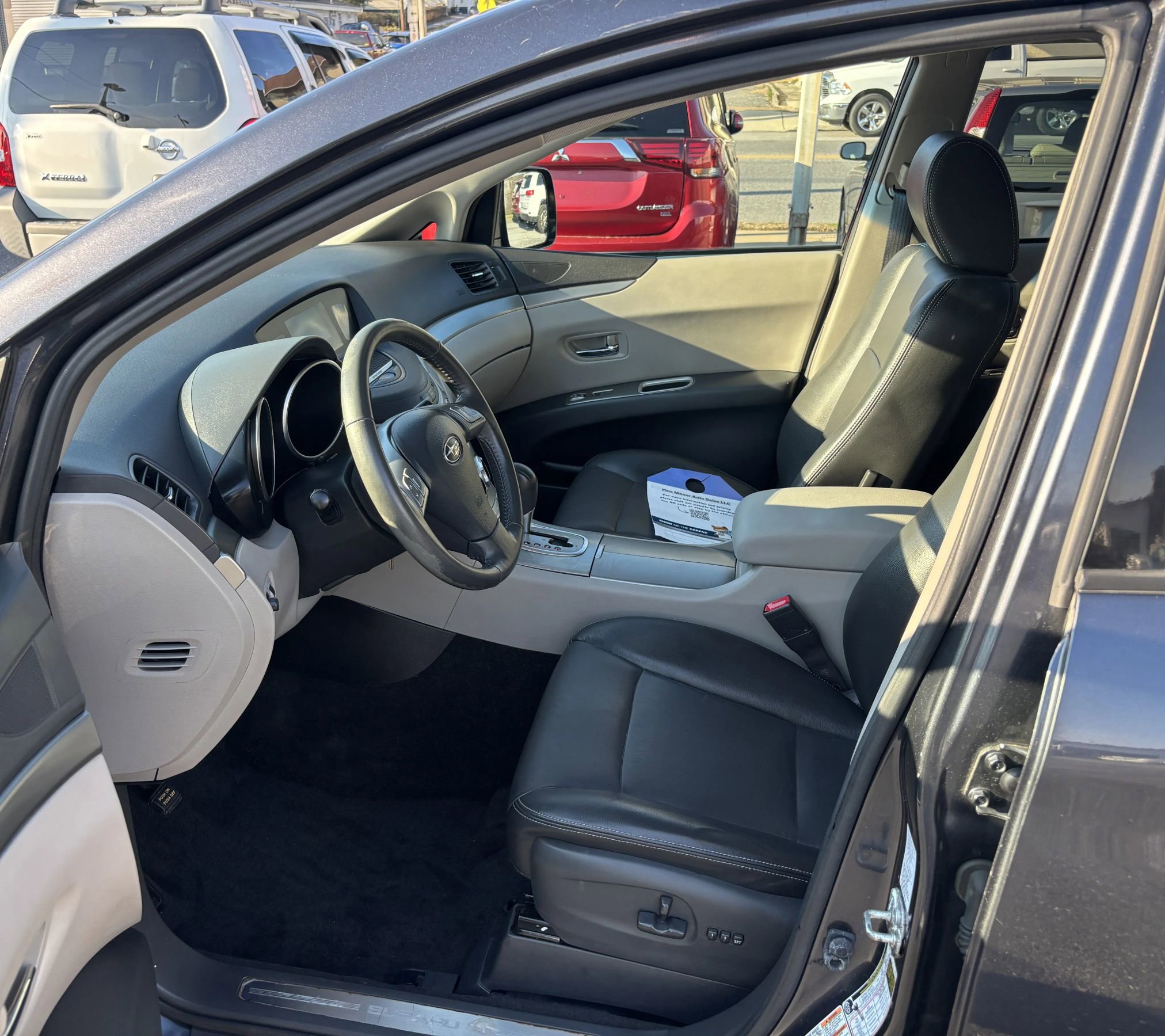 Used 2011 Subaru Tribeca Limited w/ PWR Moonroof Pkg image 14