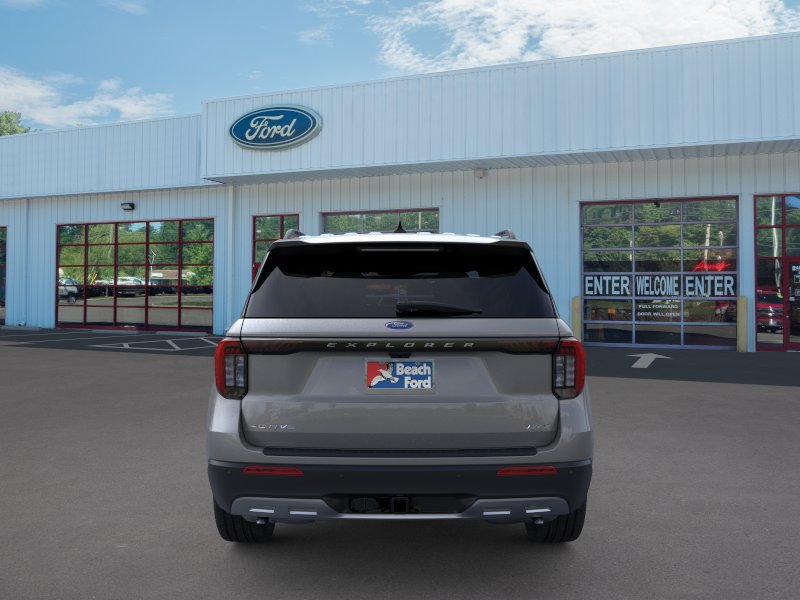 Used 2026 Ford Explorer Active w/ Active Comfort Package AWD/4WD image 5