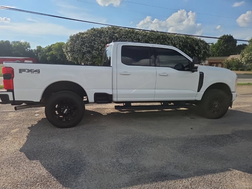 Used 2023 Ford F250 XLT w/ Black Appearance Package AWD/4WD image 9