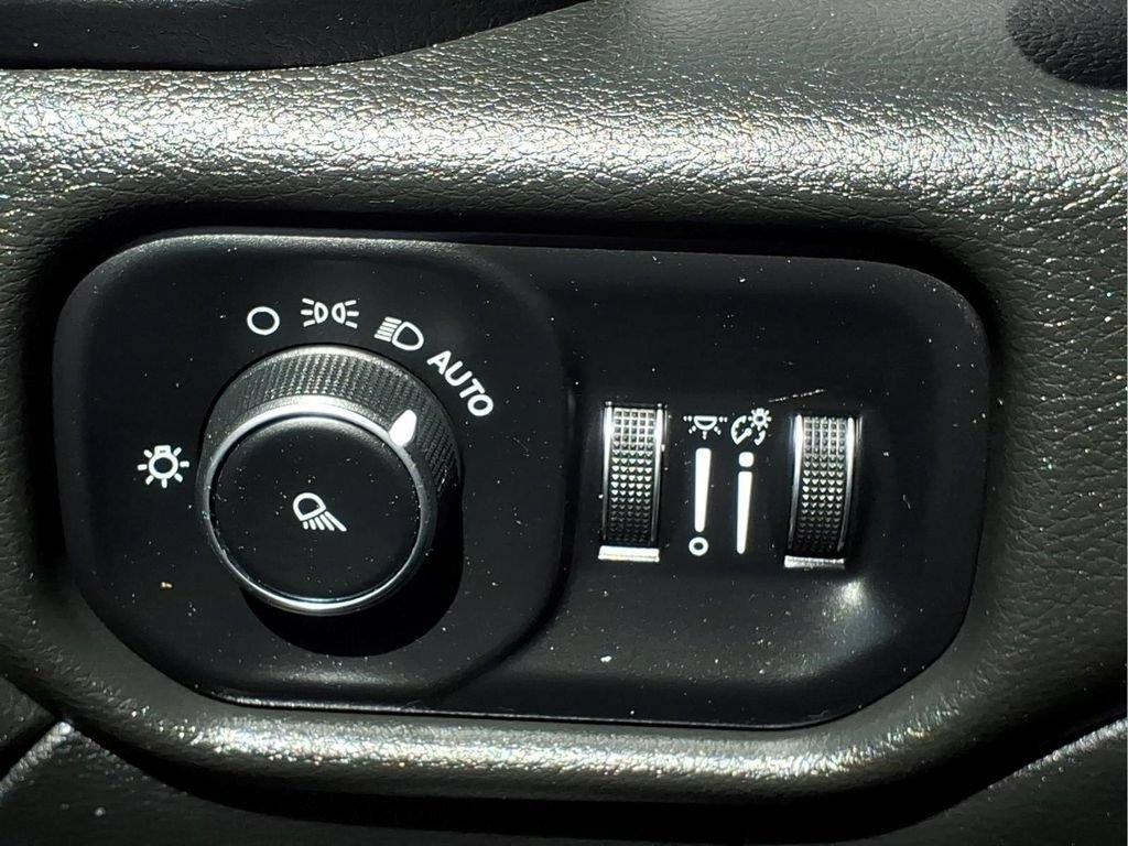 Used 2020 RAM 2500 Tradesman AWD/4WD image 16