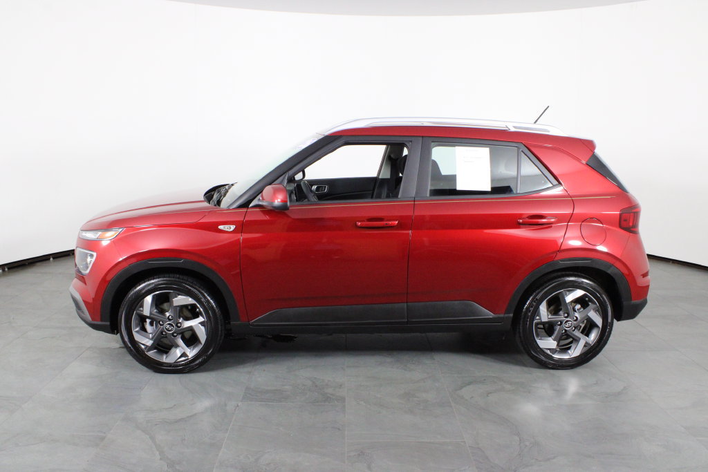 Certified 2026 Hyundai Venue SEL FWD image 14