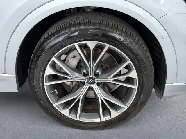Used 2023 Audi Q8 Premium w/ Black Optic Package AWD/4WD image 8