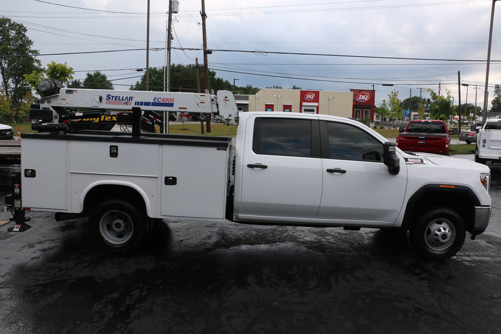 Used 2023 GMC Sierra 3500 Pro w/ Convenience Package AWD/4WD image 6