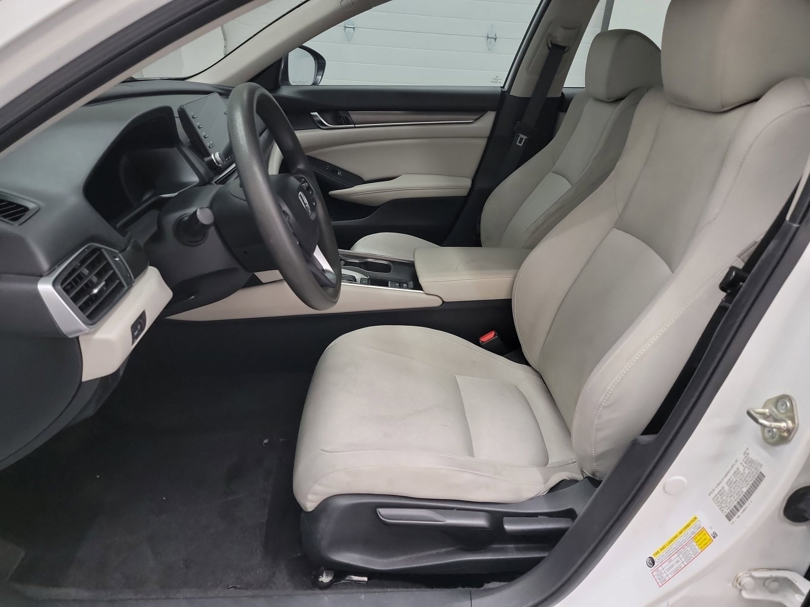 Used 2018 Honda Accord LX image 12