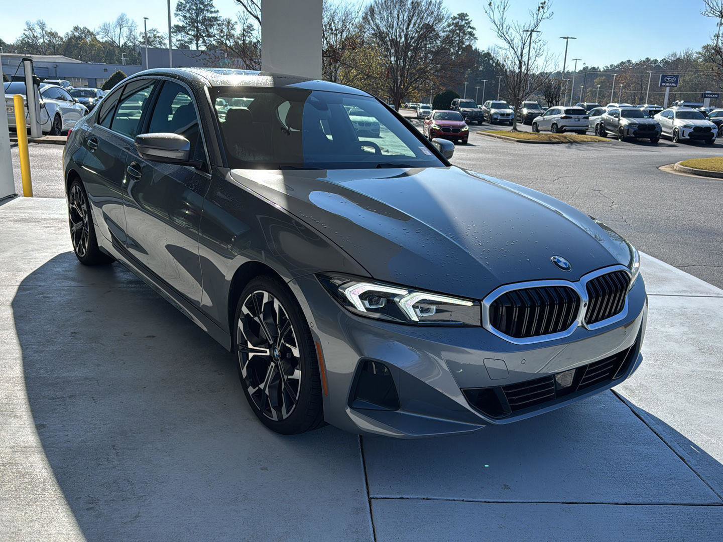 Used 2025 BMW 330i Sedan image 6