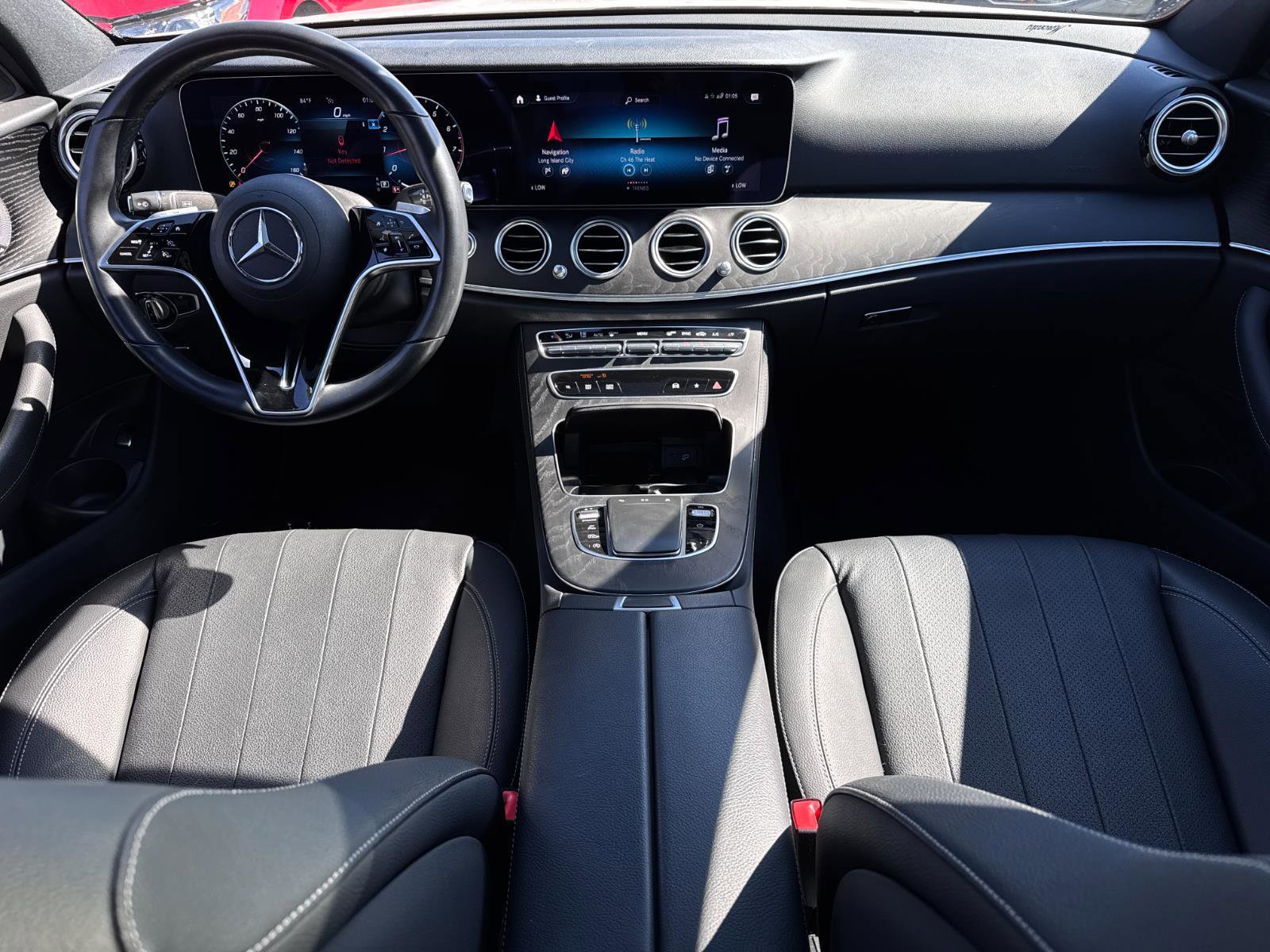 Used 2023 Mercedes-Benz E 350 Sedan image 25