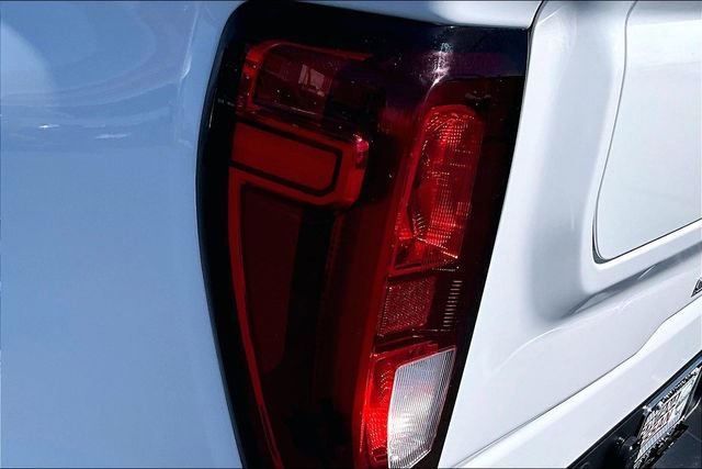 Used 2023 GMC Sierra 1500 SLE image 24