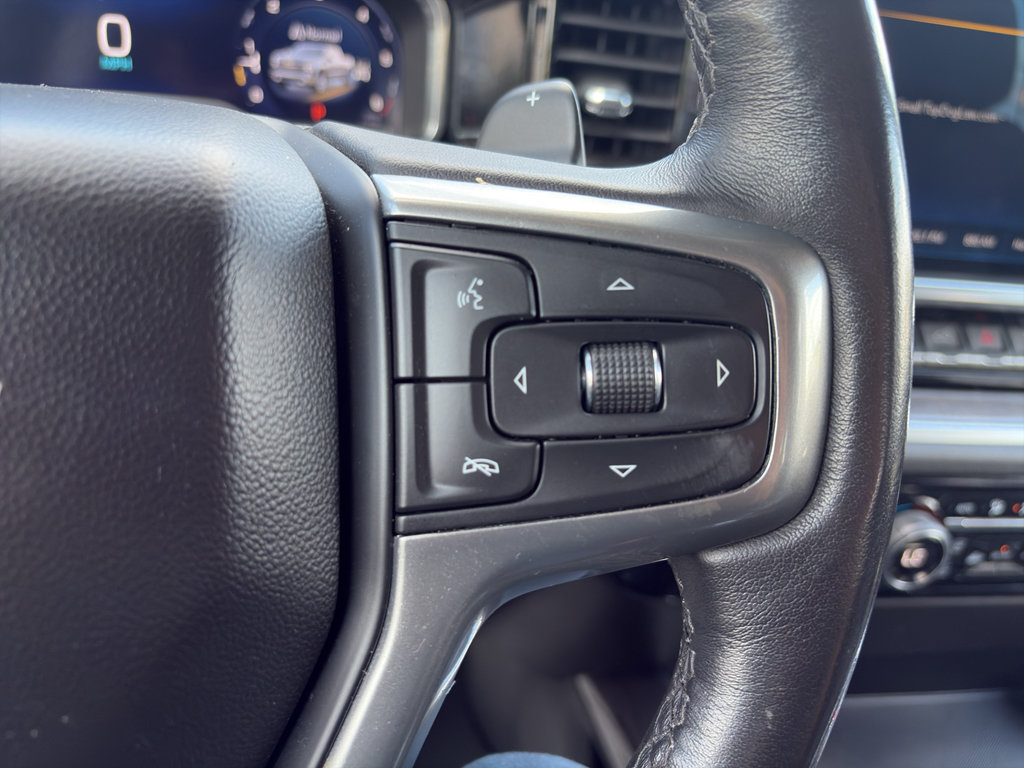 Used 2023 Chevrolet Silverado 1500 LTZ w/ LTZ Convenience Package II AWD/4WD image 19