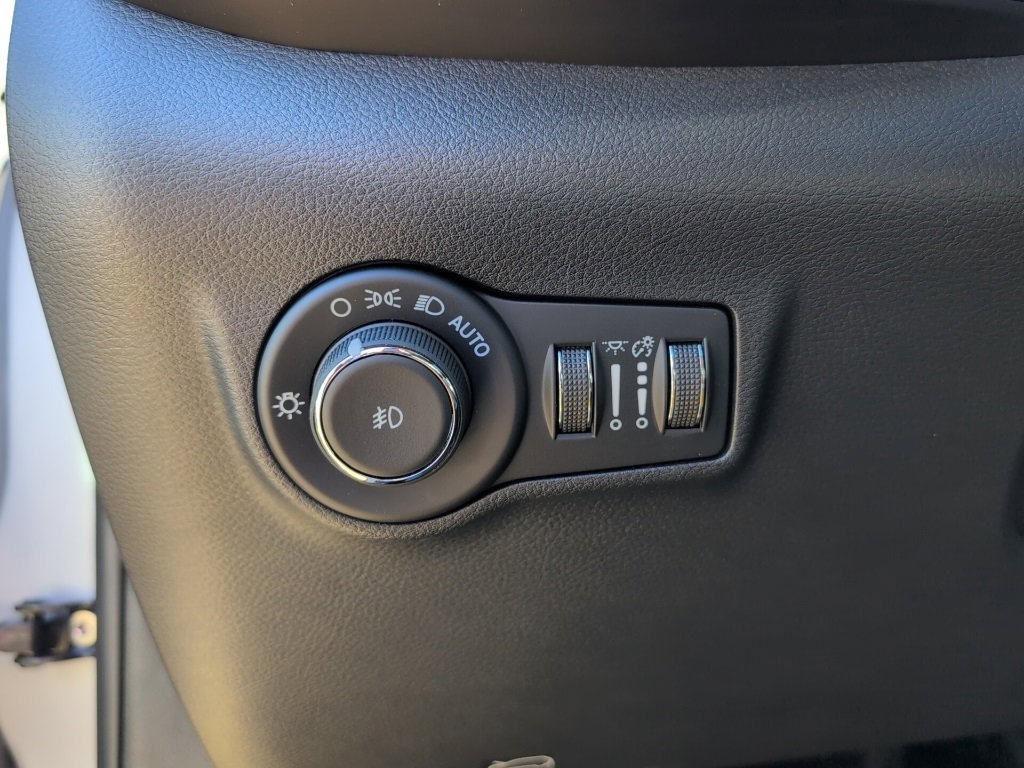 New 2026 Jeep Compass Limited image 22