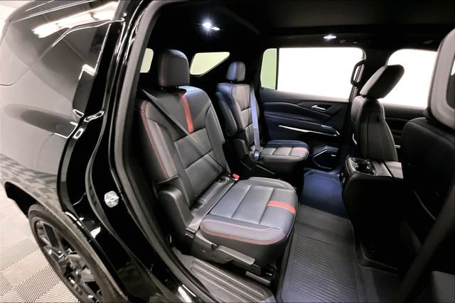 Used 2025 Chevrolet Traverse RS w/ LPO, Floor Liner Package AWD/4WD image 26