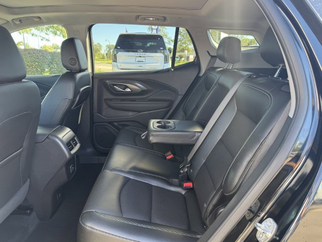 Used 2023 GMC Terrain SLT w/ Infotainment Package II AWD/4WD image 10