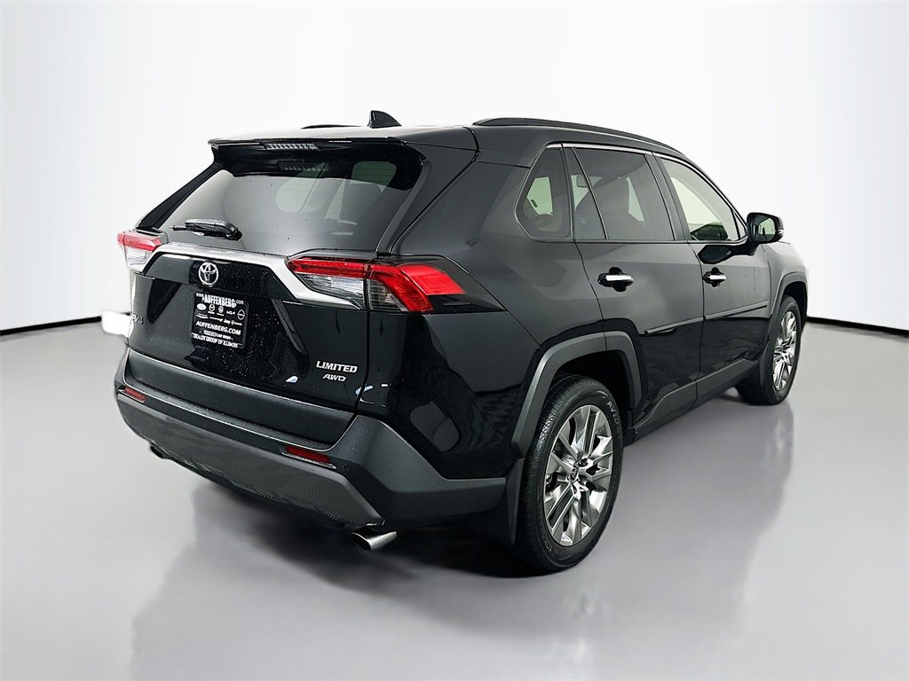 Used 2019 Toyota RAV4 Limited image 7