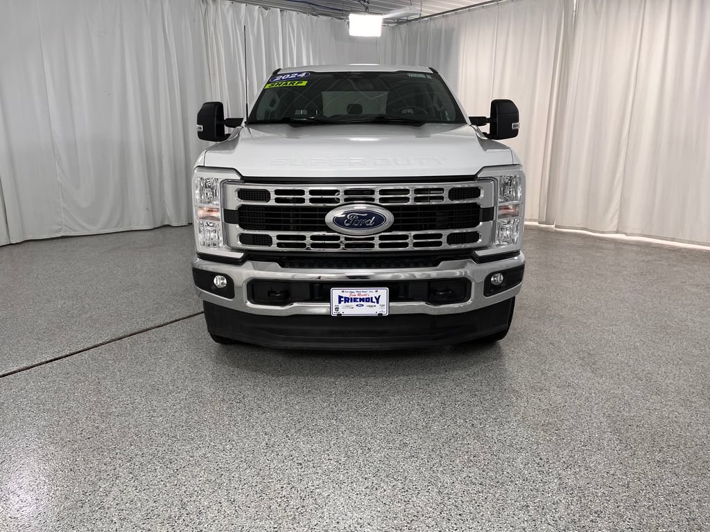 Used 2024 Ford F350 XLT w/ FX4 Off-Road Package AWD/4WD image 8