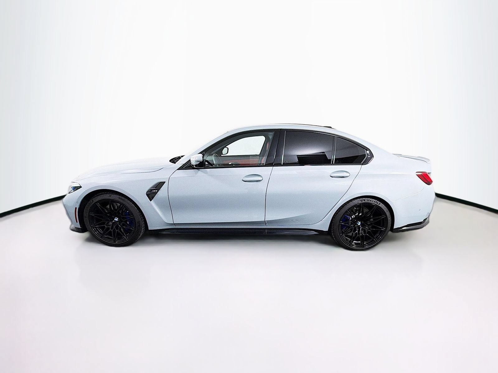 Used 2025 BMW M3 w/ Executive Package RWD image 4