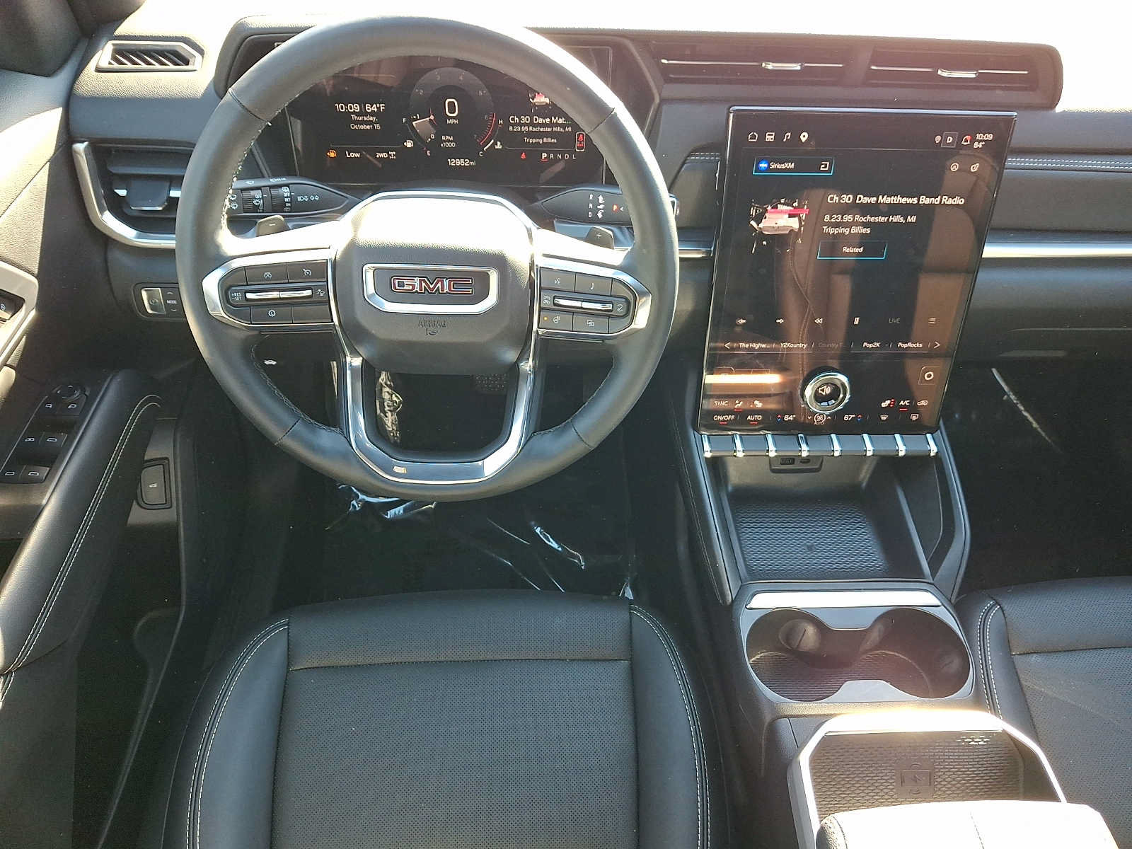 Used 2026 GMC Terrain Elevation w/ Elevation Premium Package AWD/4WD image 13