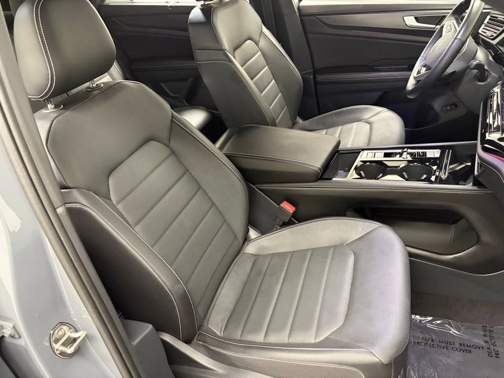 Used 2024 Volkswagen Atlas Cross Sport SEL R-Line AWD/4WD image 49