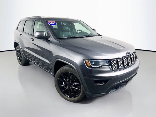 Used 2021 Jeep Grand Cherokee Laredo X RWD image 2