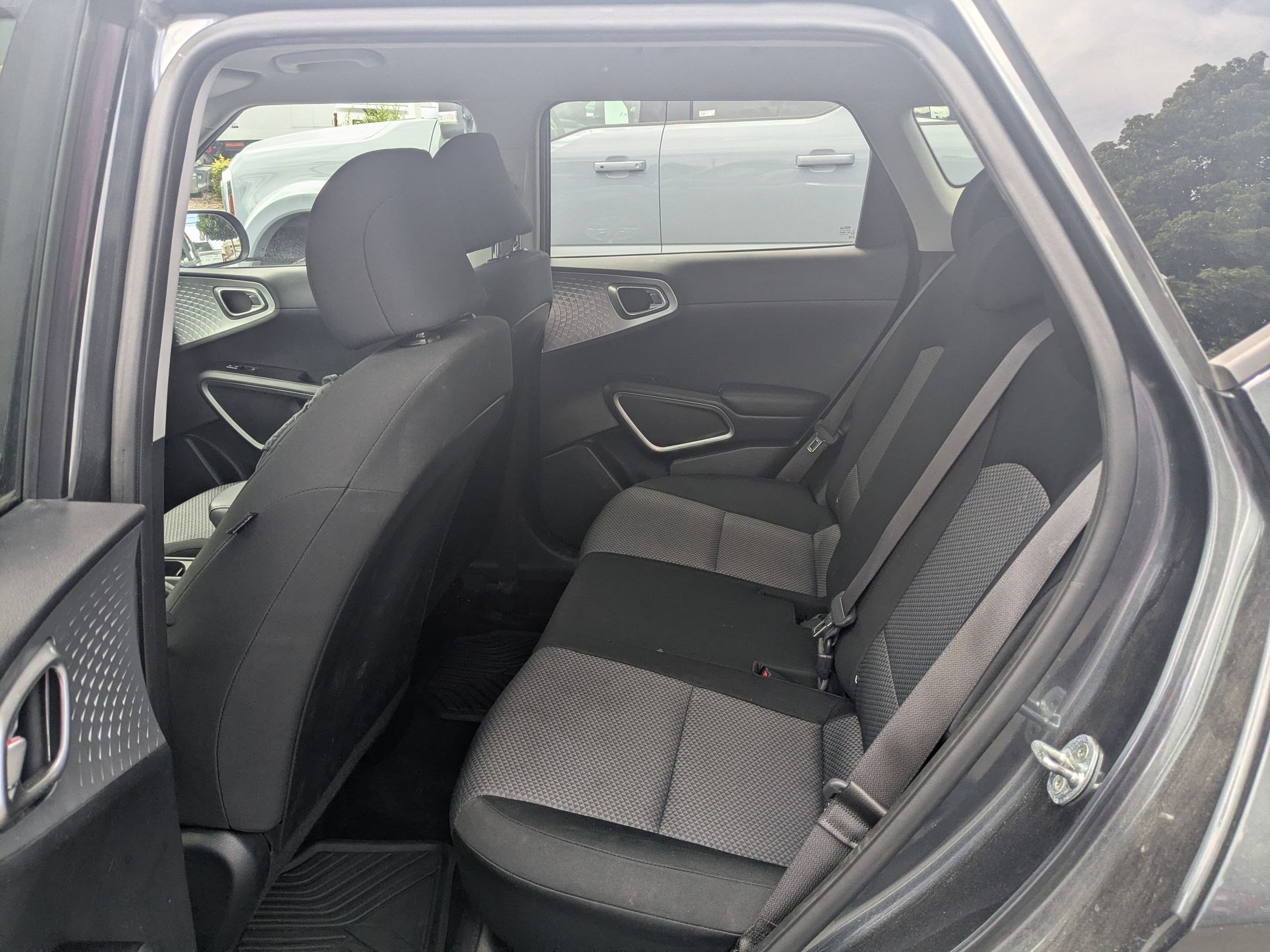 Used 2021 Kia Soul LX FWD image 29