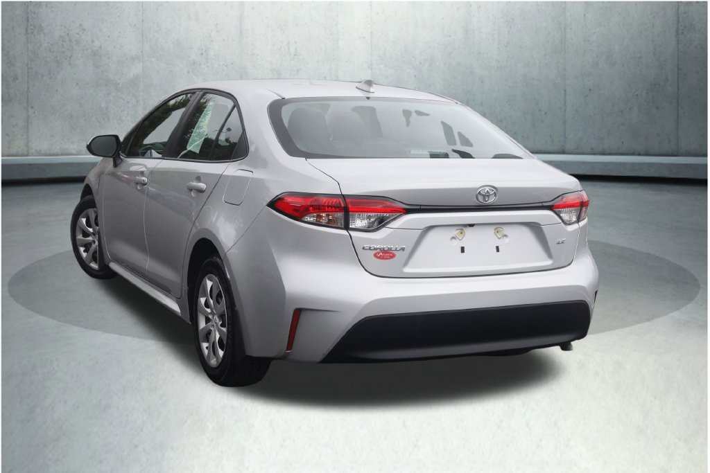 Used 2024 Toyota Corolla LE FWD image 28