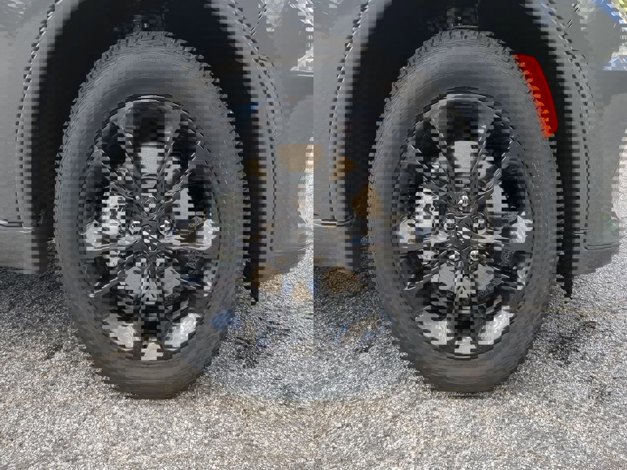 New 2025 Dodge Durango GT w/ Blacktop Package image 9