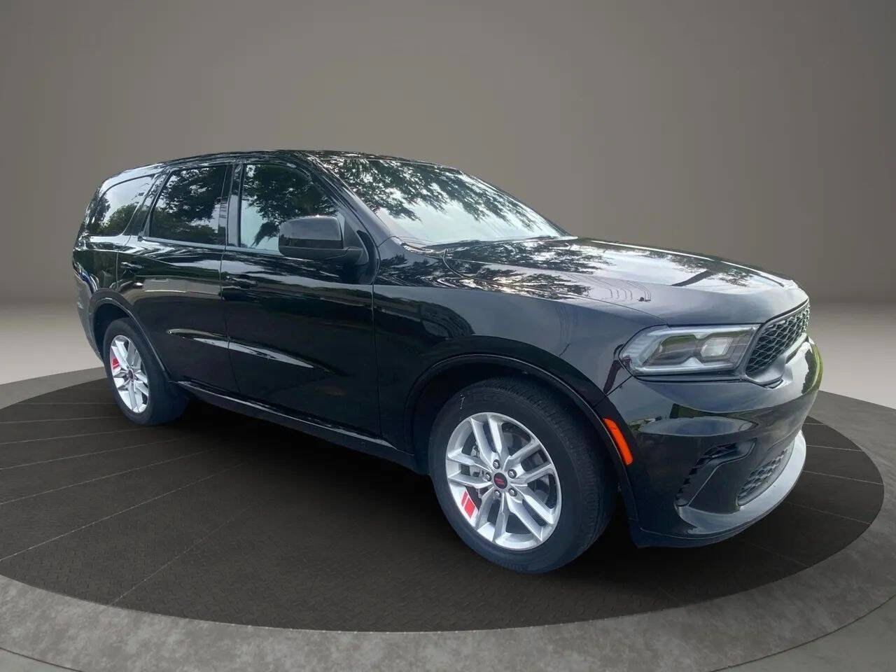 Used 2023 Dodge Durango GT image 1