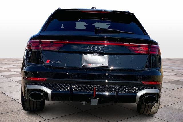Certified 2025 Audi RS Q8 performance image 4