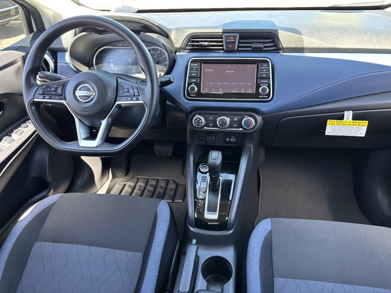 Used 2025 Nissan Versa SV w/ Trunk Package FWD image 16