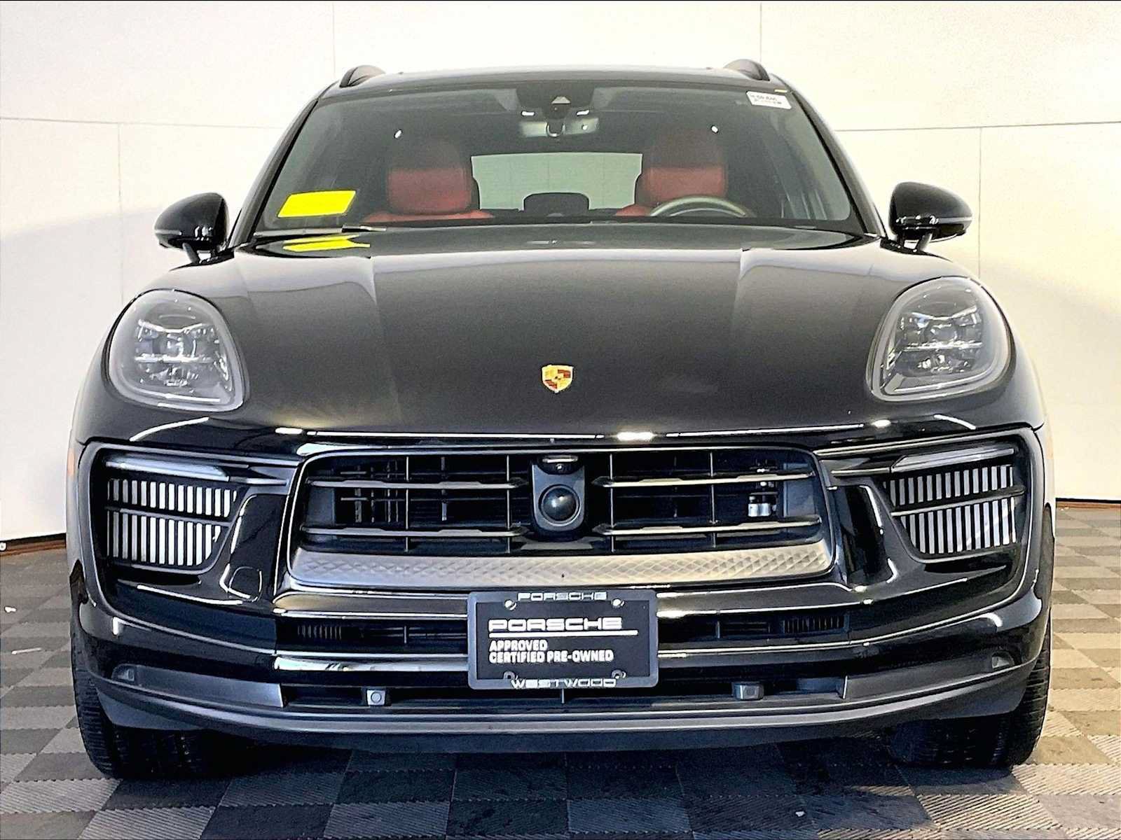 Certified 2024 Porsche Macan S AWD/4WD image 10