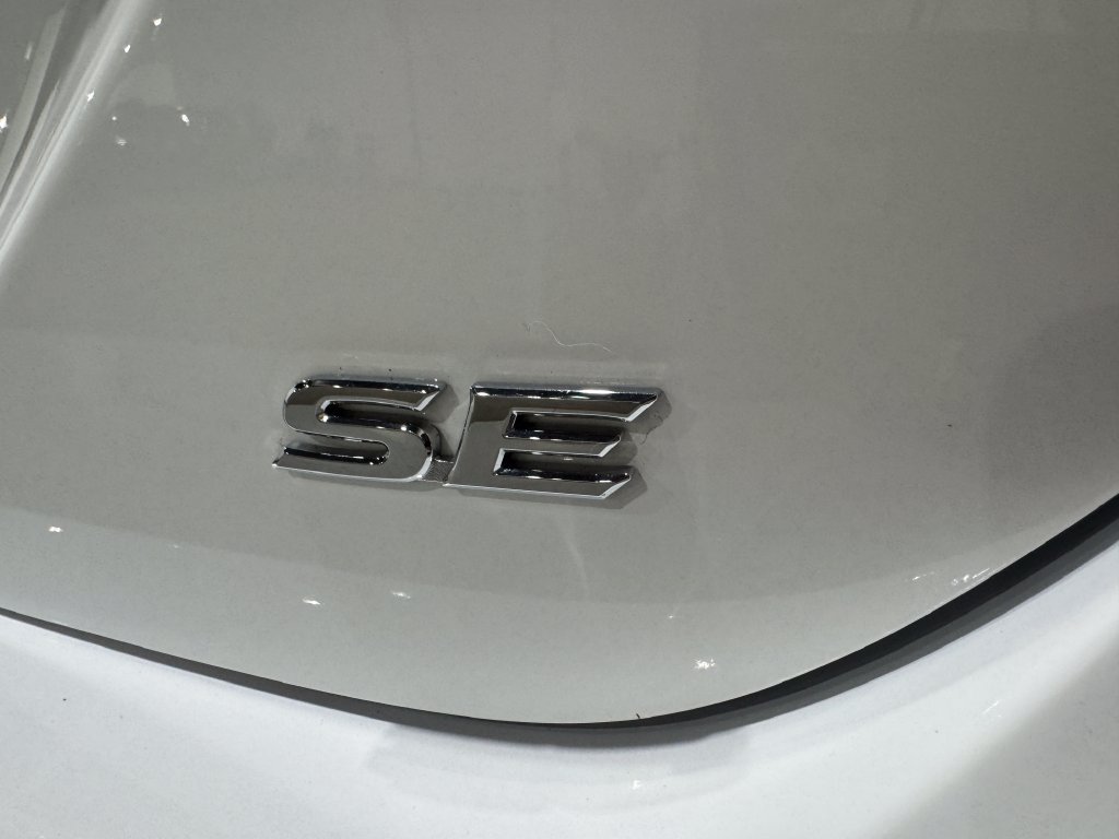 Used 2021 Toyota Camry SE FWD image 32
