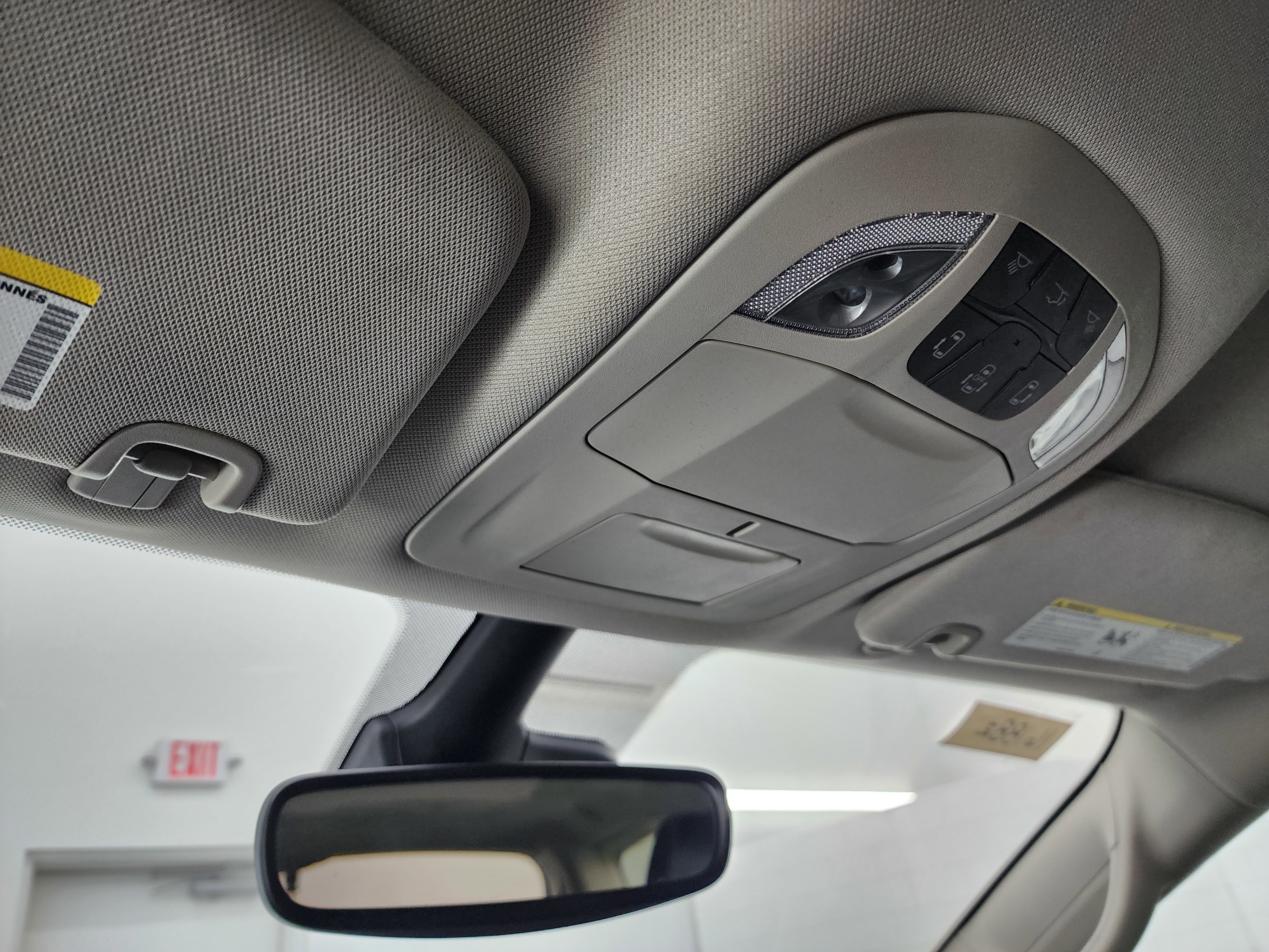 Used 2024 Chrysler Pacifica Touring-L FWD image 13