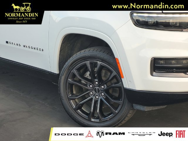 Used 2024 Jeep Grand Wagoneer L Series II w/ Quick Order Packagew 28T AWD/4WD image 5