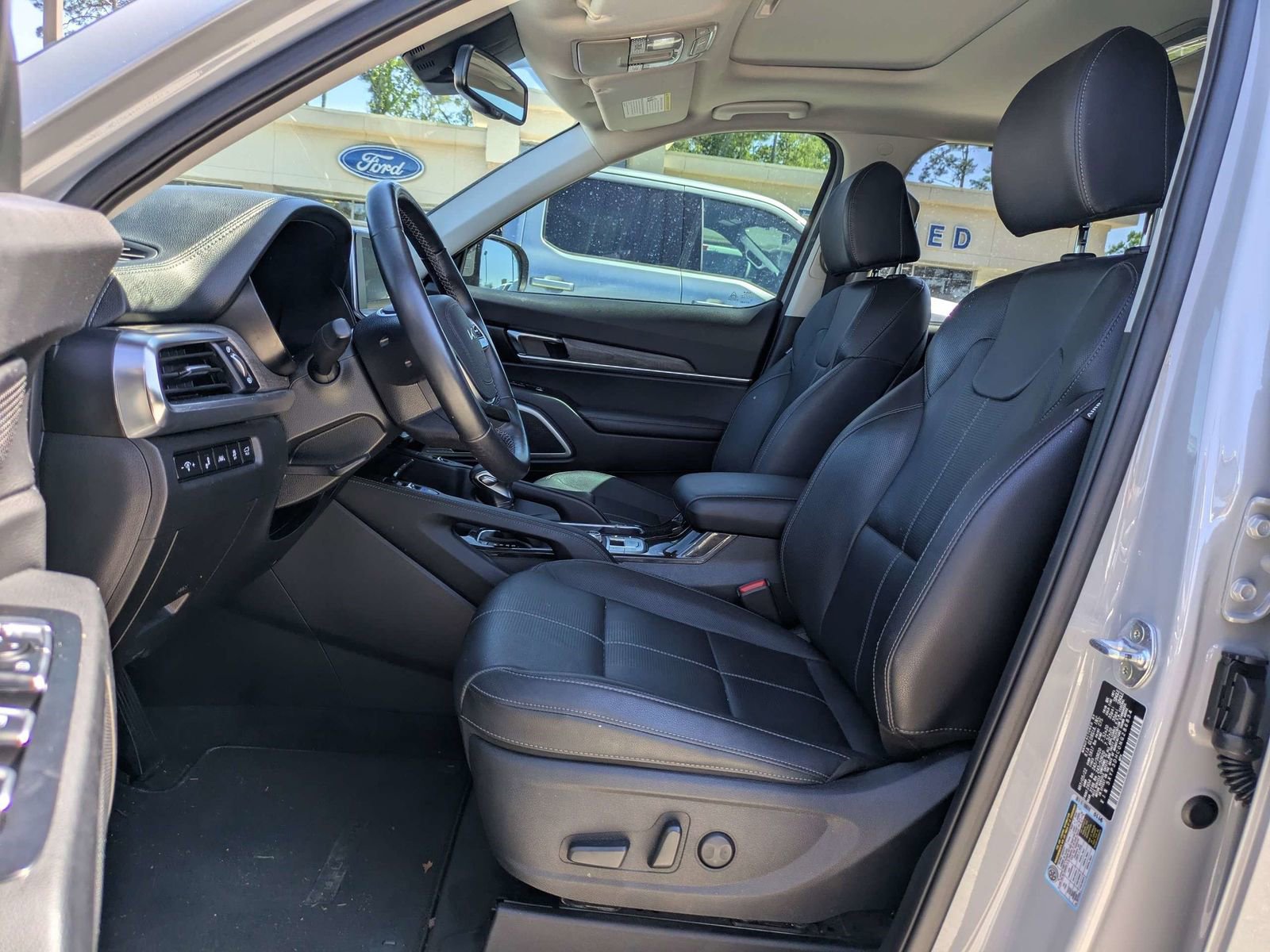 Used 2022 Kia Telluride EX w/ EX Premium Package AWD/4WD image 11