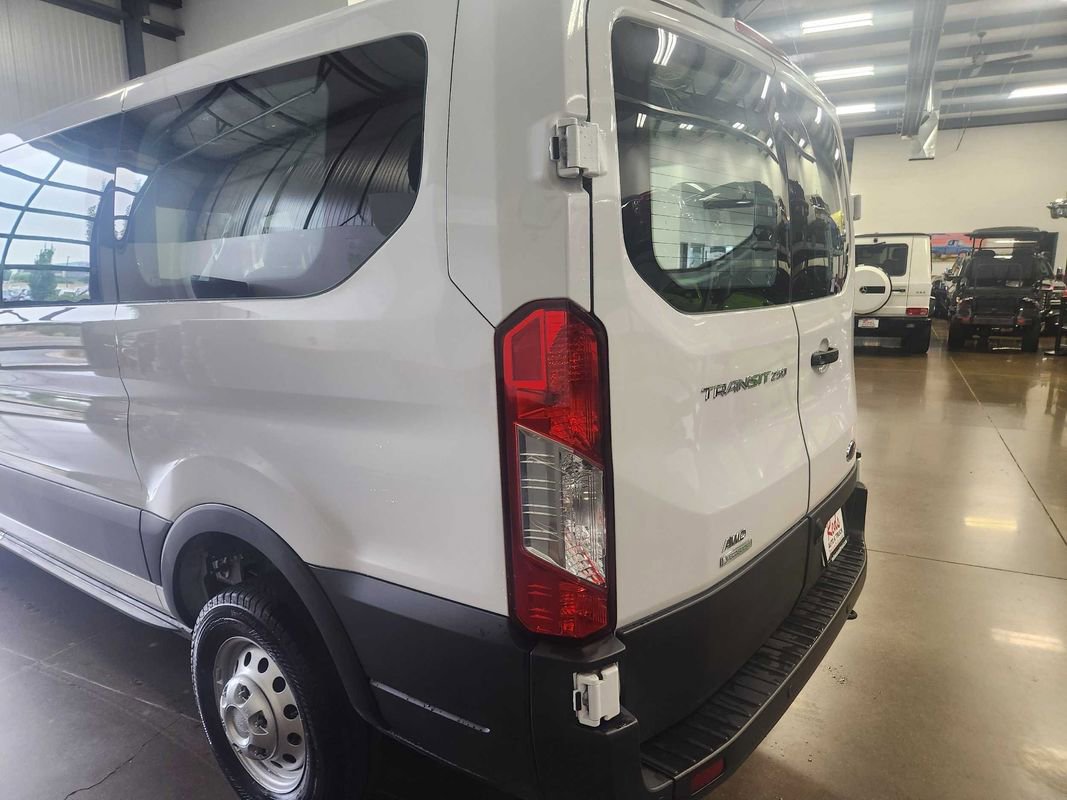 Used 2024 Ford Transit 250 Low Roof AWD image 36