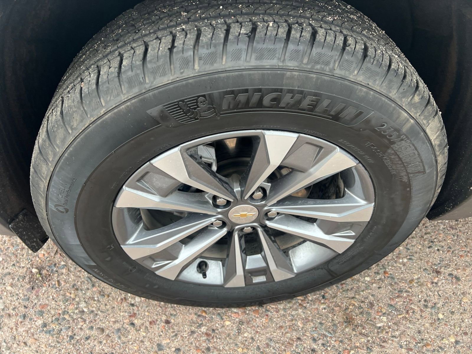 Used 2025 Chevrolet Equinox LT image 30