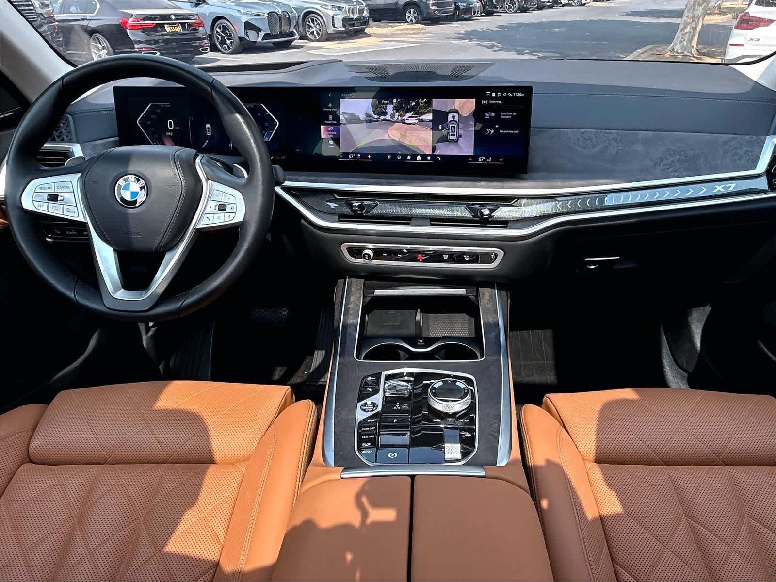Used 2025 BMW X7 xDrive40i w/ Premium Package AWD/4WD image 10