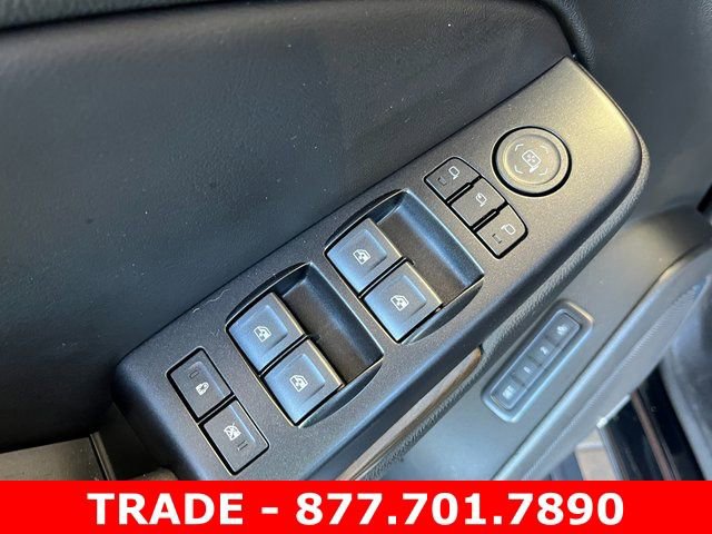 Used 2018 GMC Yukon Denali w/ Denali Ultimate Package image 11