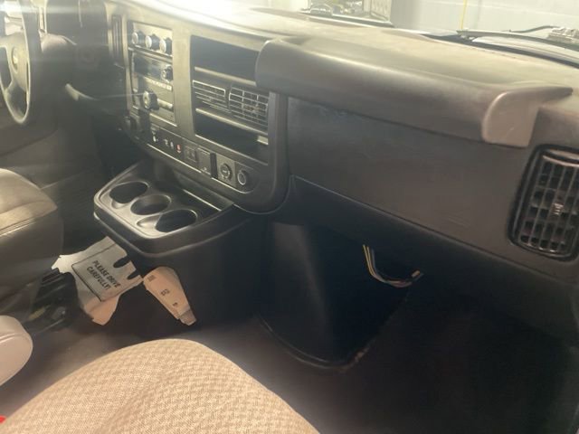 Used 2020 Chevrolet Express 3500 LT w/ LT Preferred Equipment Group RWD image 33
