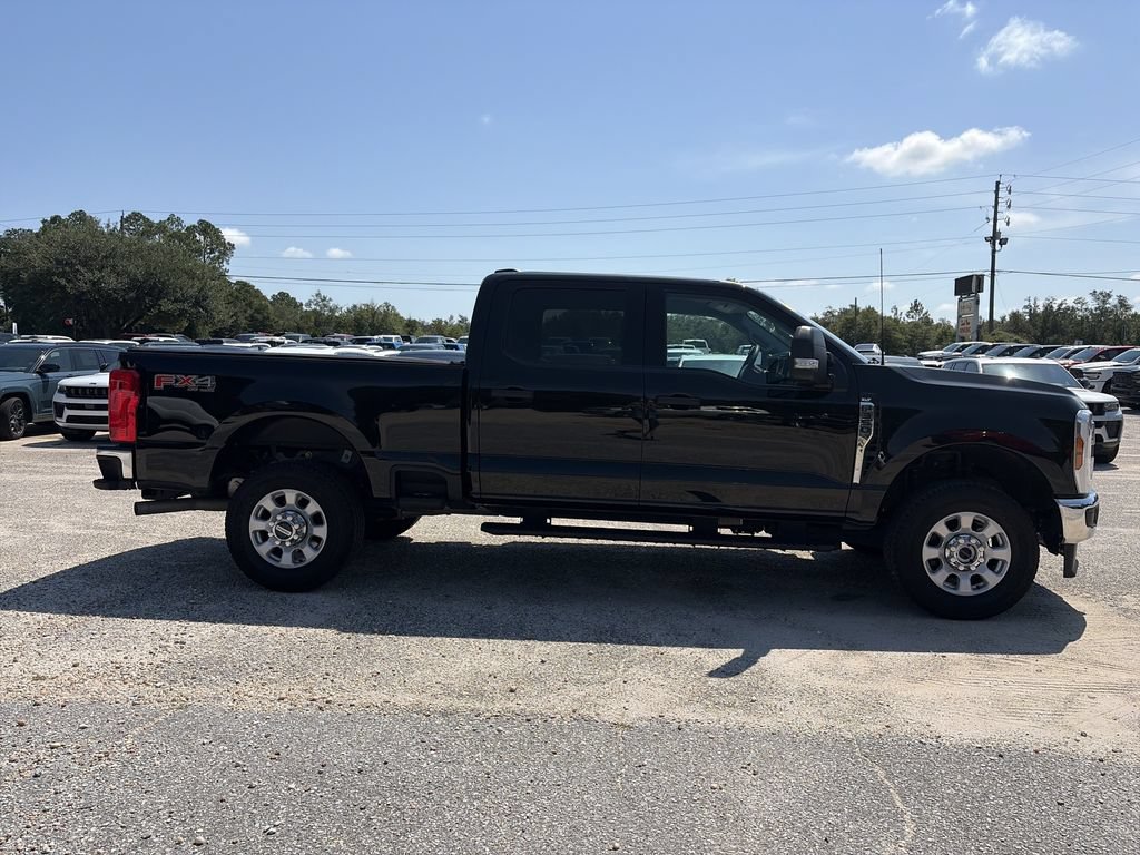 Used 2024 Ford F350 XLT w/ FX4 Off-Road Package AWD/4WD image 7