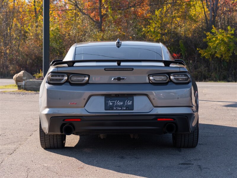 Used 2021 Chevrolet Camaro SS RWD image 6
