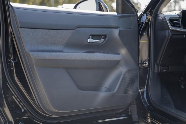 New 2026 Nissan Kicks SV image 32