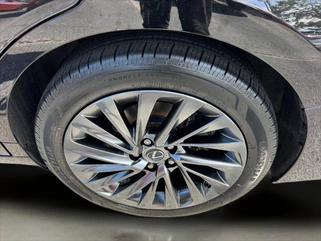 Certified 2024 Lexus ES 350 w/ Technology Package FWD image 34
