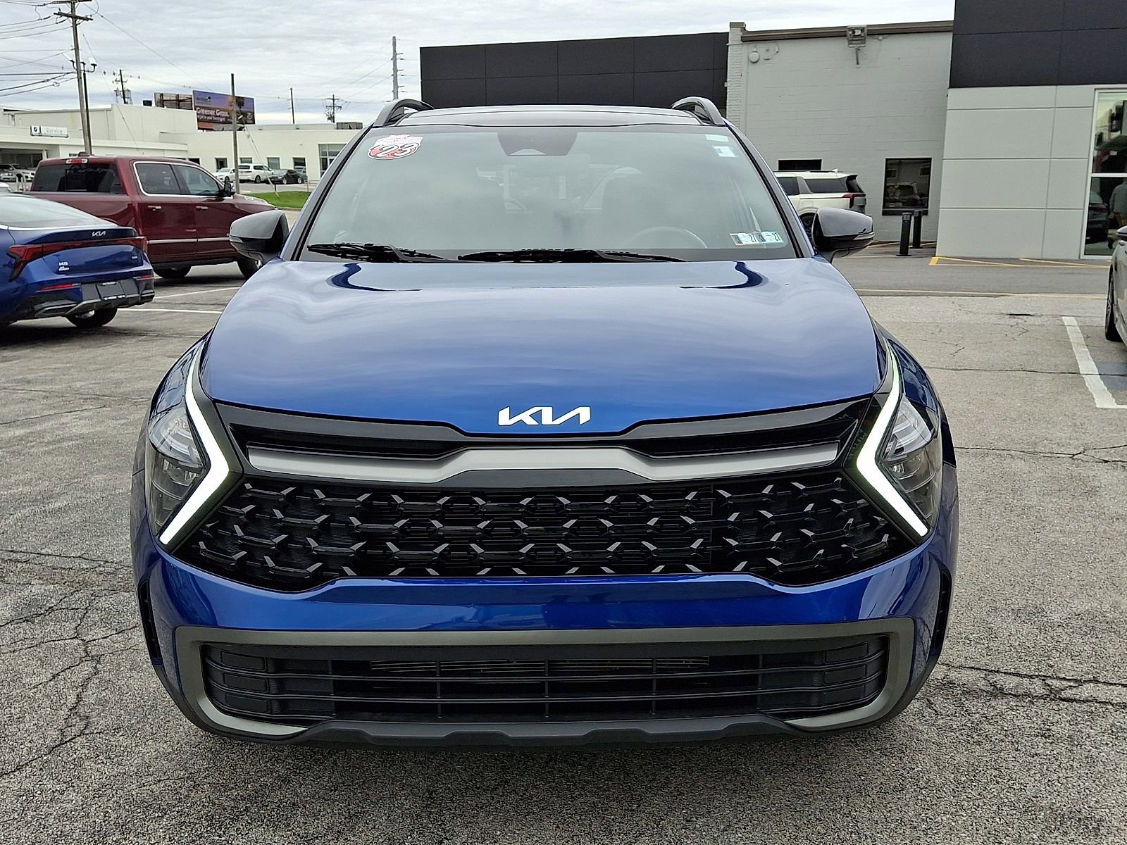 Used 2023 Kia Sportage X-Line w/ X-Line Premium Package image 2