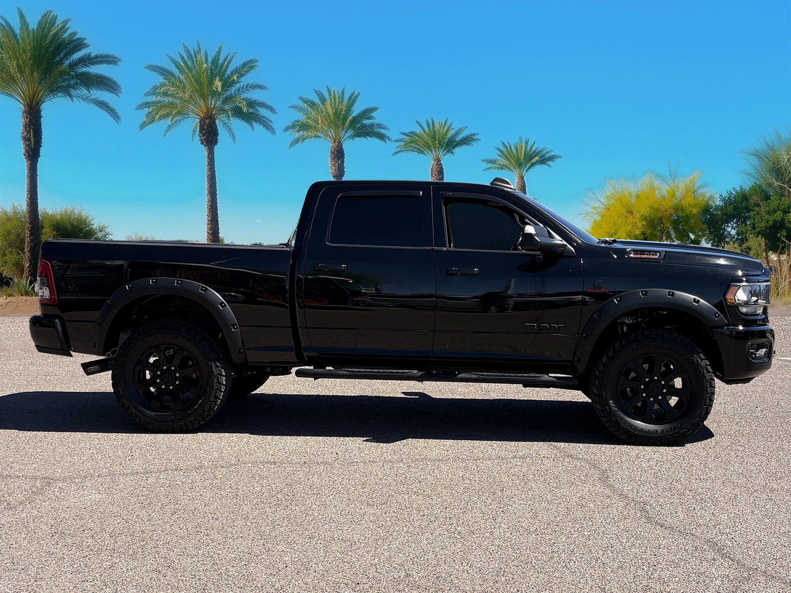 Used 2020 RAM 2500 Big Horn w/ Night Edition AWD/4WD image 7