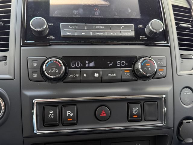 Used 2024 Nissan Titan SV w/ SV Convenience Package RWD image 19