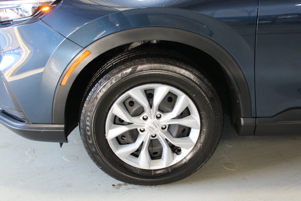 Used 2024 Honda CR-V LX image 4
