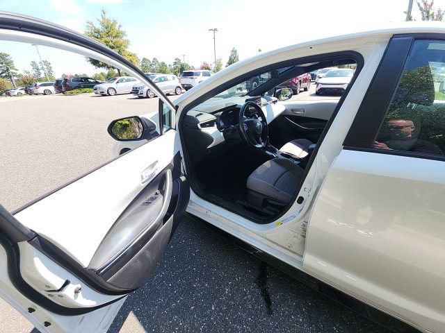 Used 2023 Toyota Corolla SE FWD image 19