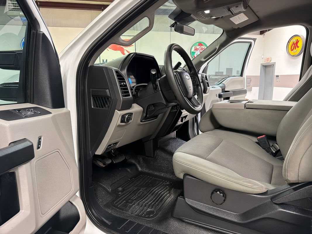 Used 2020 Ford F550 2WD Regular Cab Super Duty image 24
