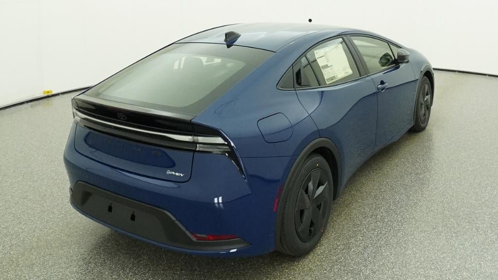 New 2026 Toyota Prius Plug-In Hybrid FWD image 8