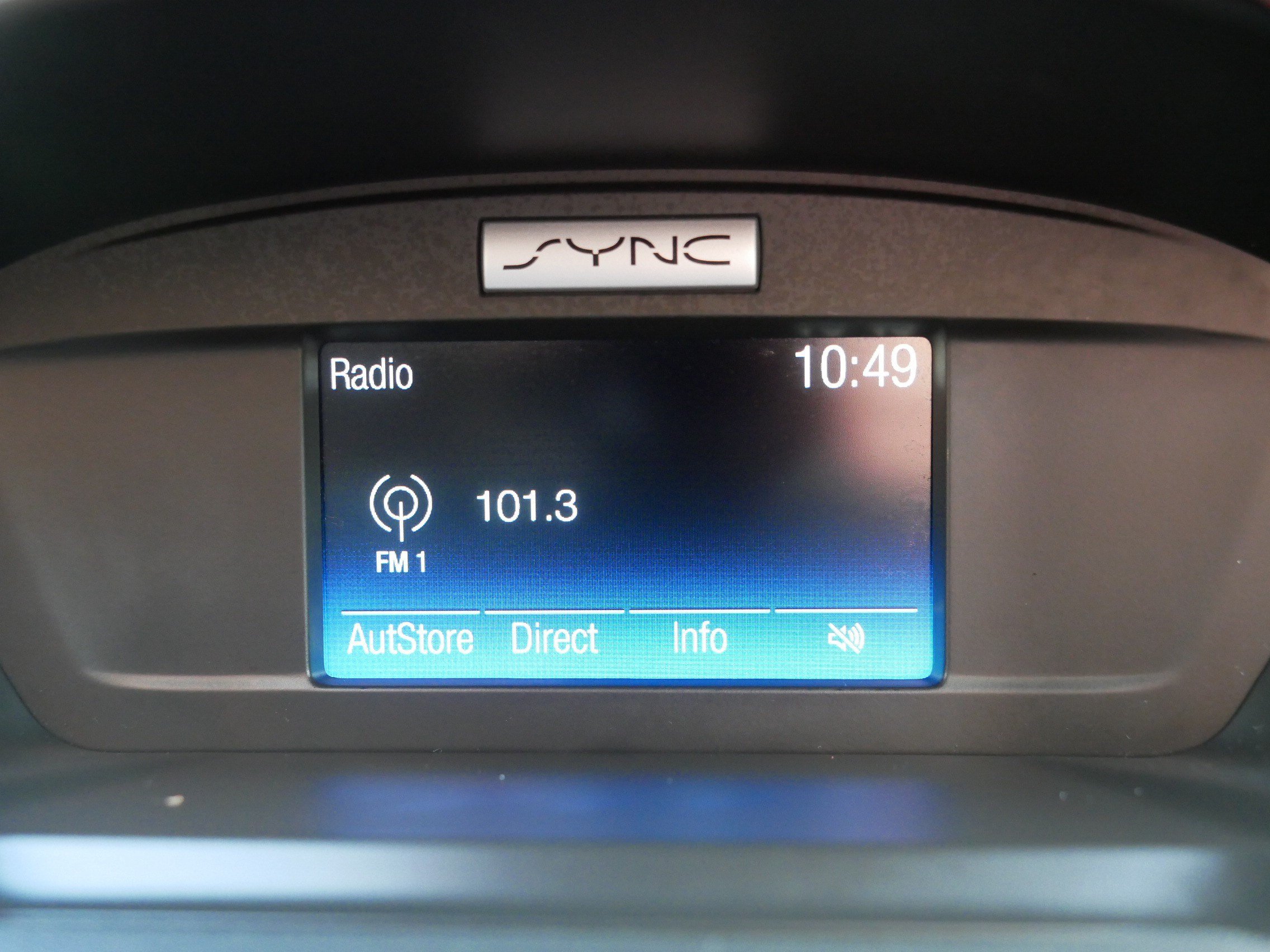Used 2017 Ford C-MAX Energi SE w/ Cold Weather Package FWD image 32